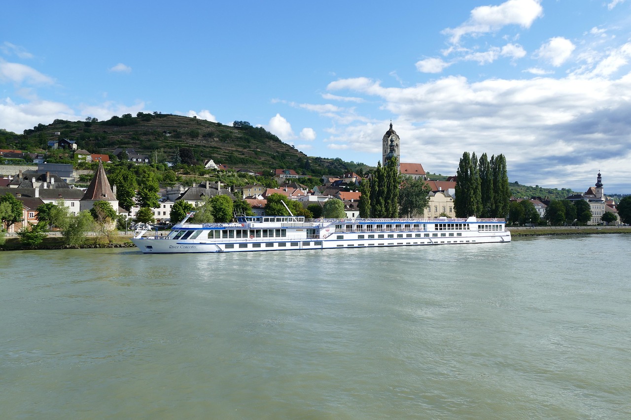 River Cruse Ship