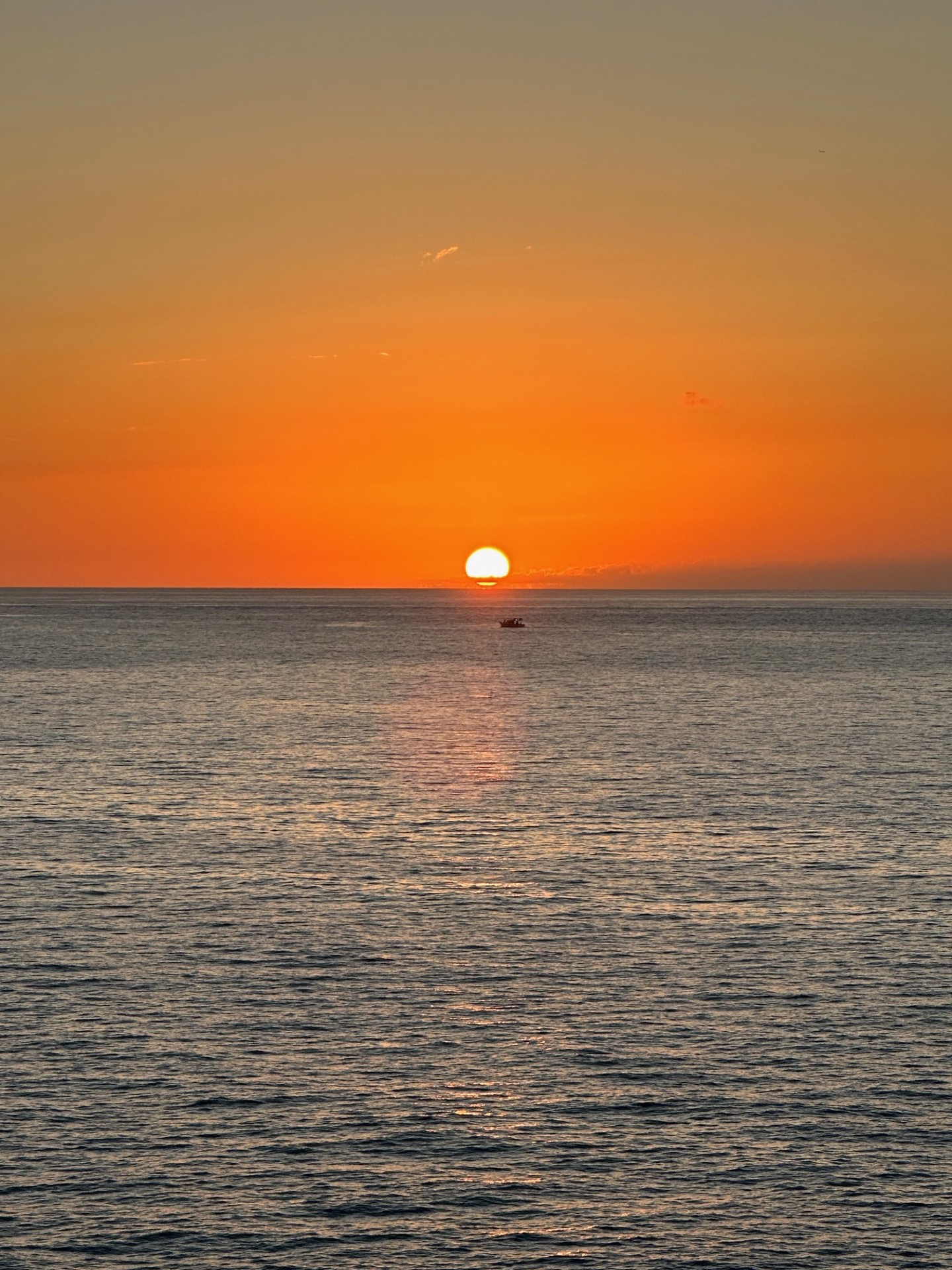 Virgin Voyages sunset in the Caribbean - Bimini