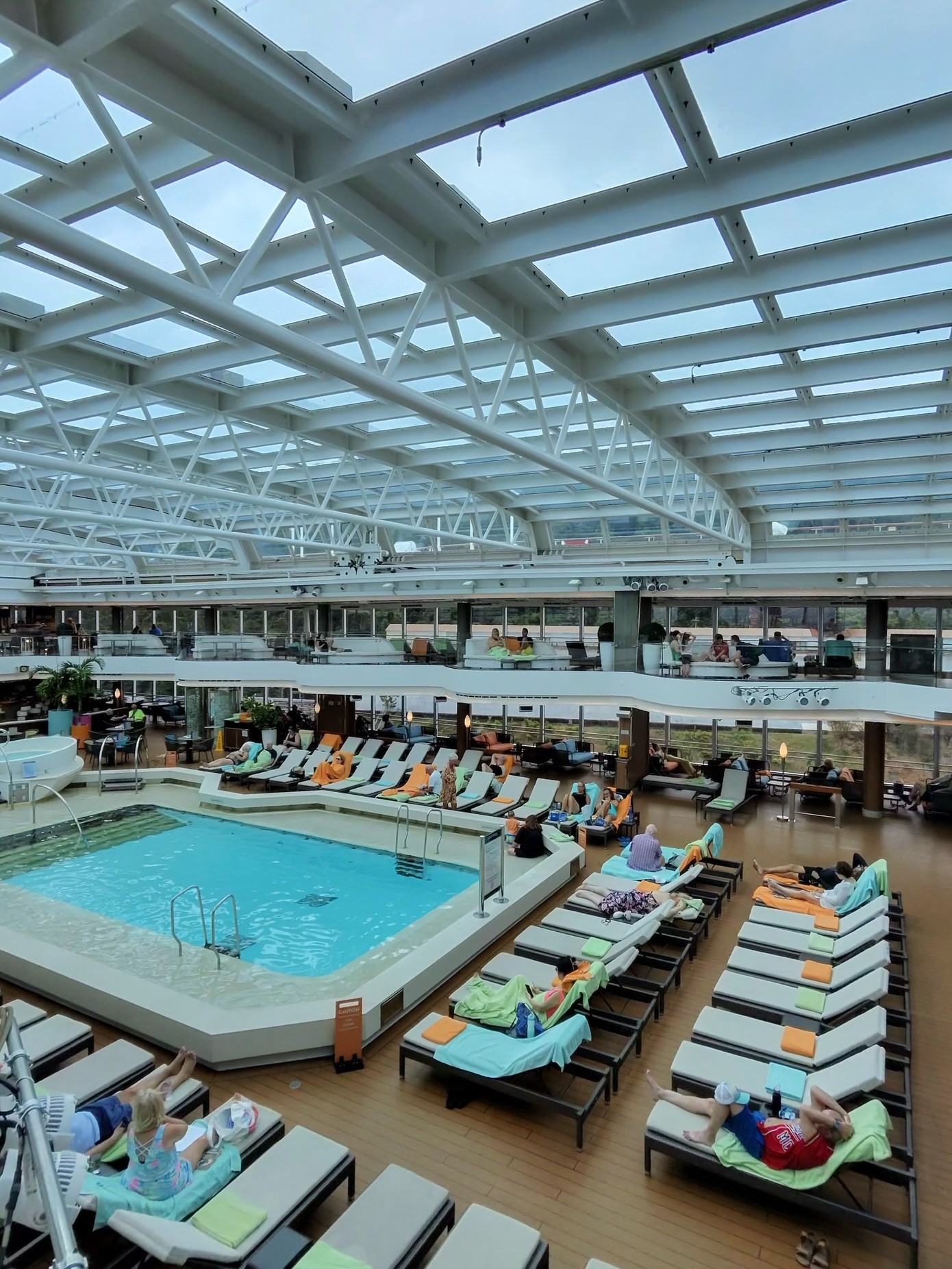 Holland America enclosed pool deck Nieuw Statendam